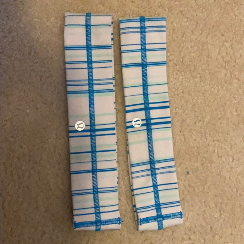 2 of the same striped lulu headbands